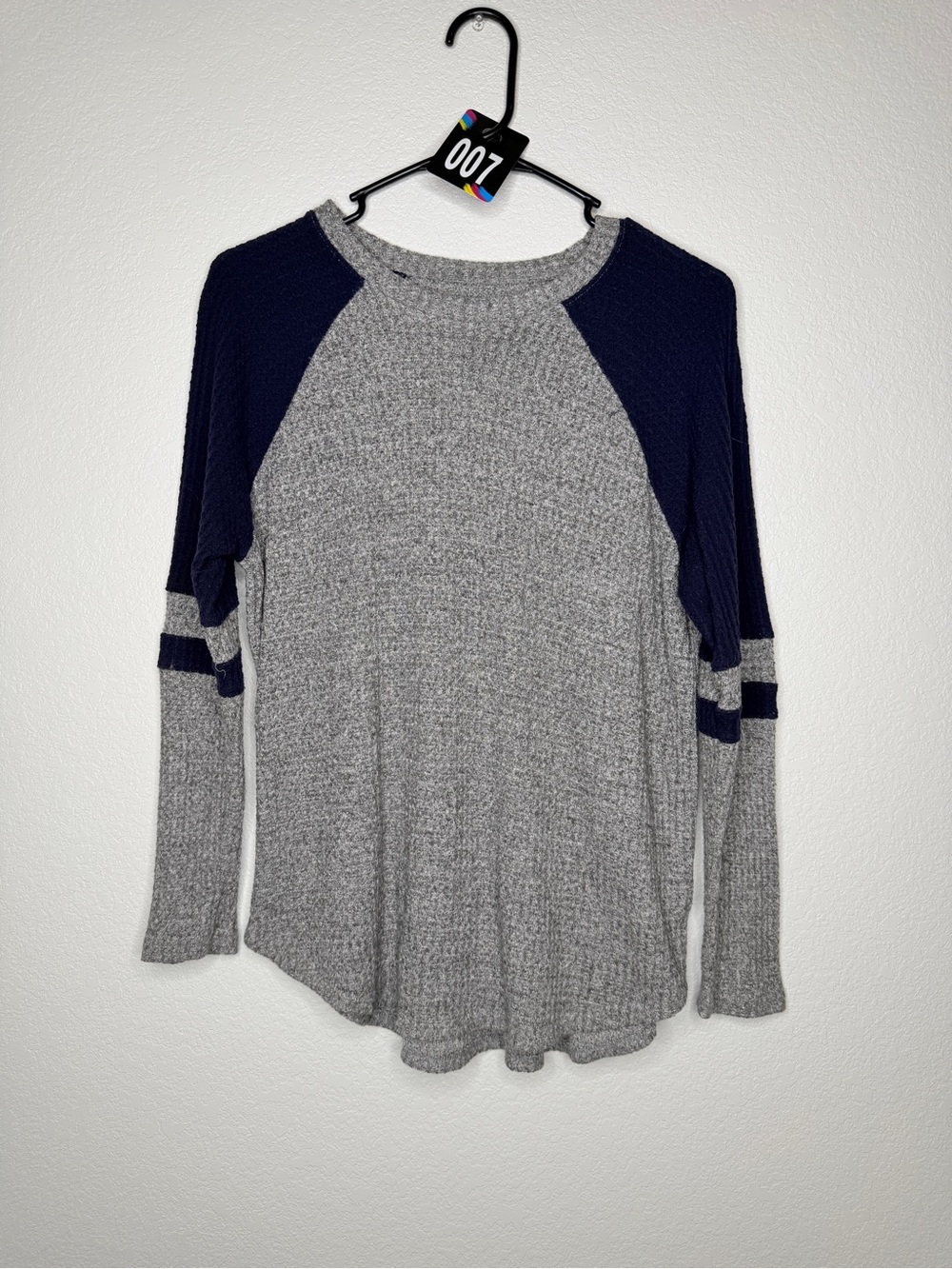 American Eagle XS Gray Navy Varsity Stripe Raglan Long Sleeve Top